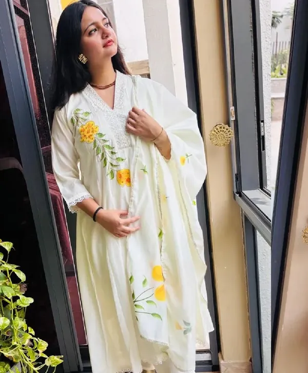 Off_White_Bloom_Aura_Frock-Style_Suit