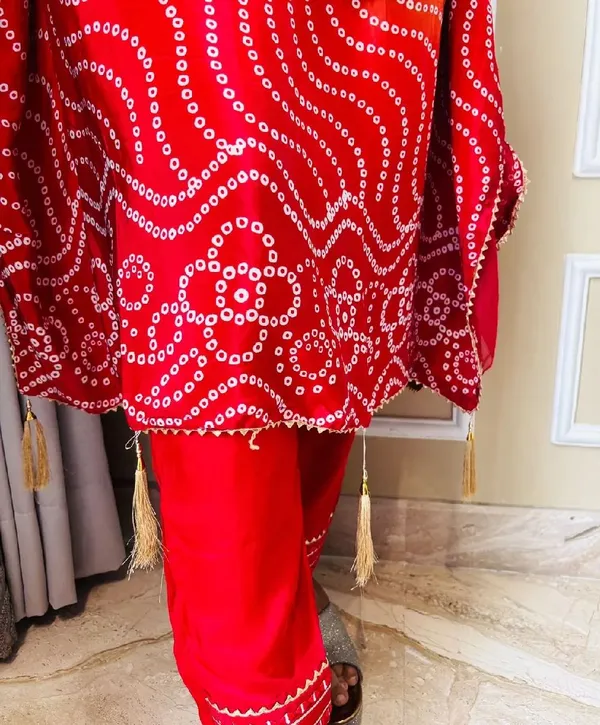Red_Bandhani_Print_Traditional_Suit_Set_With_Tassel_Details