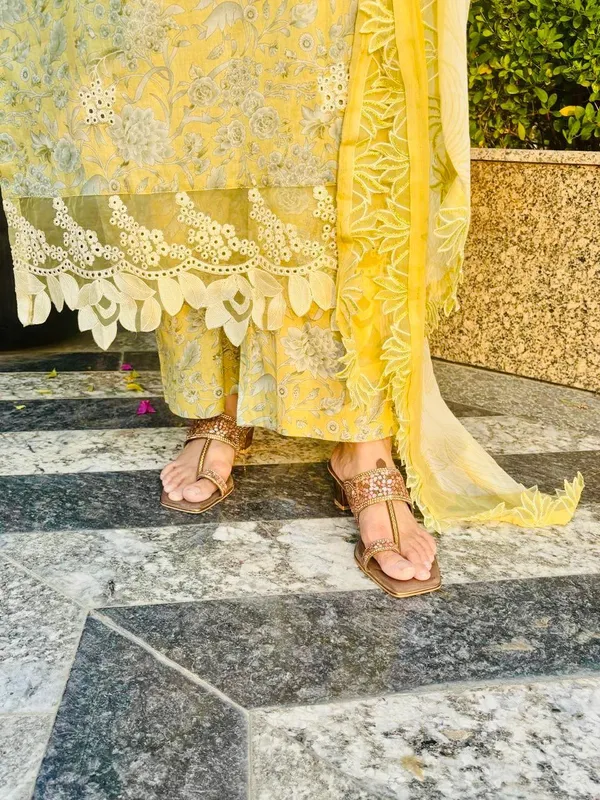 AAVYNA_Yellow_Embroidered_Lawn_Suit_Set