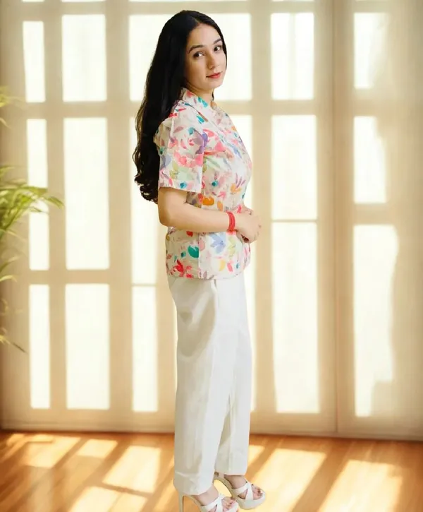 Peach_&_Petals_Multi_Flowering_Half_Sleeves_Co-ord_Set