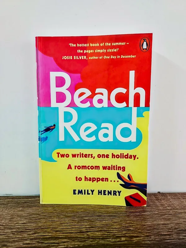 Beach_Read_By_Emily_Henry