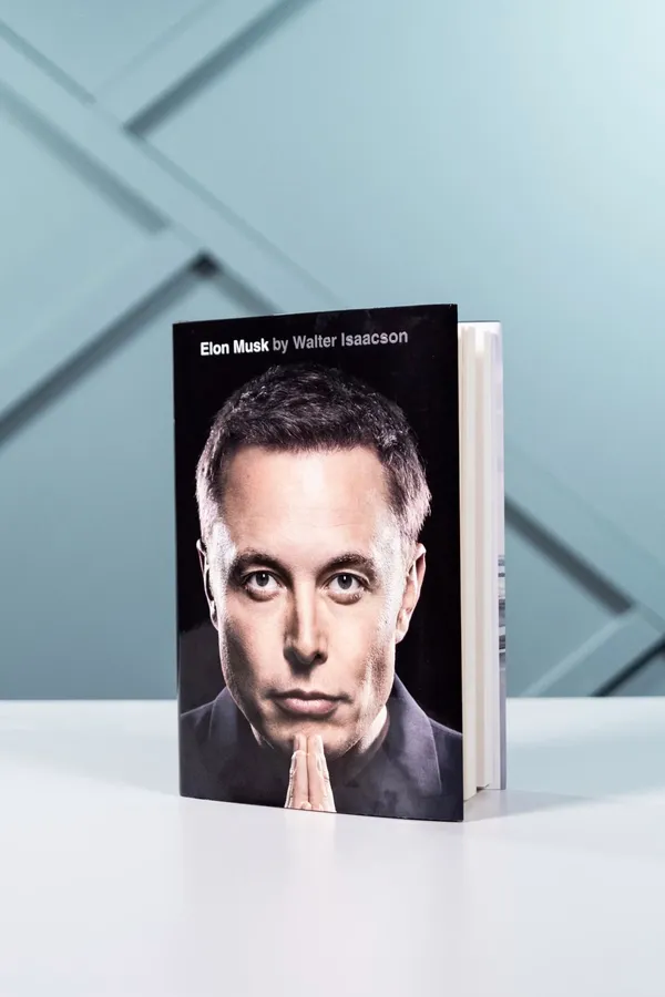 Elon_Musk_By_Walter_Isaacson