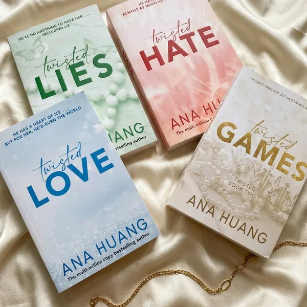 Twisted_Series_Combo_4_Books_Twisted_Love_Twisted_Games_Twisted_Hate_Twisted_Lies