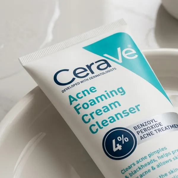 Cerave_Acne_Foaming_Cream_Cleanser_150Ml_4_Benzoyl_Peroxide_Acne_Treatment