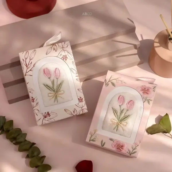 Floral_Embroidered_Hand_Towel_–_Gift_Box_-_Mix_Colour_-_Pack_of_2