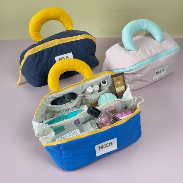 Multi_Utility_Travel_Storage_Bag_–_Cosmetic_&_Toiletries_Organizer_-_Light_Pink