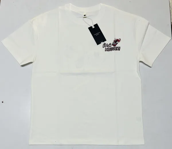 I'M_A_Hugger_White_Graphic_Print_T-Shirt