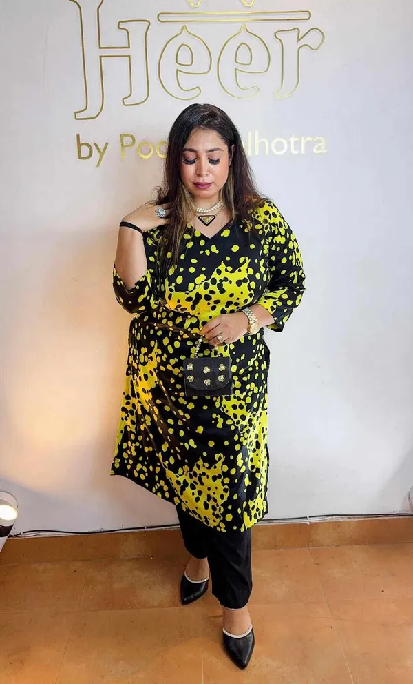 Black_And_Yellow_Satin_Set