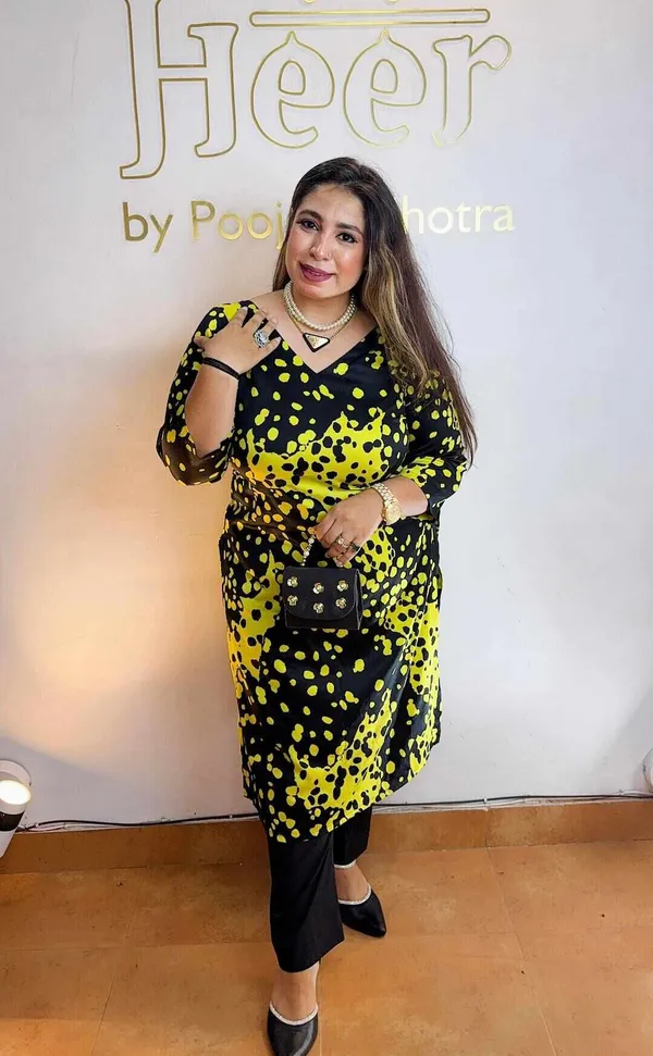 Black_And_Yellow_Satin_Set