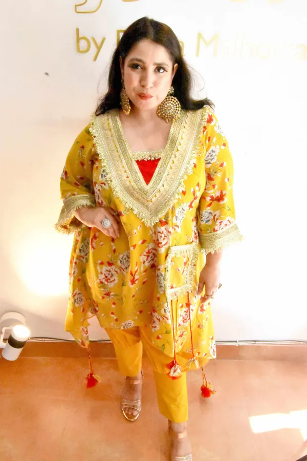 Mustard_Red_Color_Tunic_Set_With_Gotta_Work