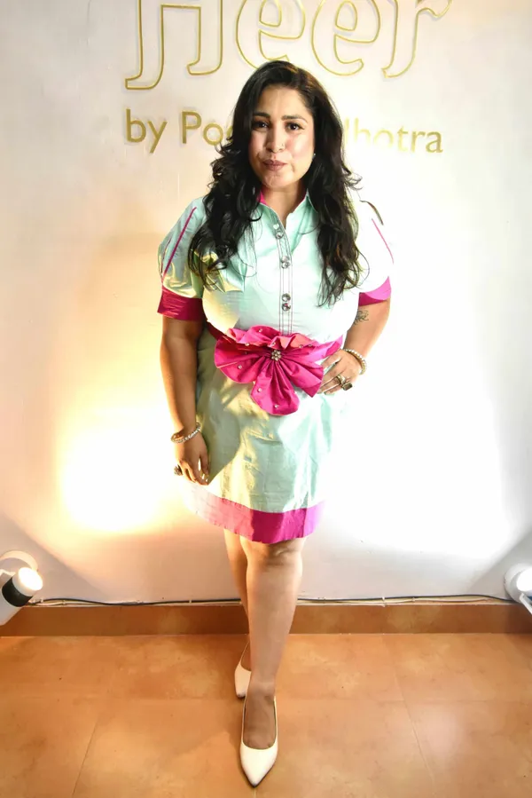Seafoam_Dress_With_3D_Pink_Flower