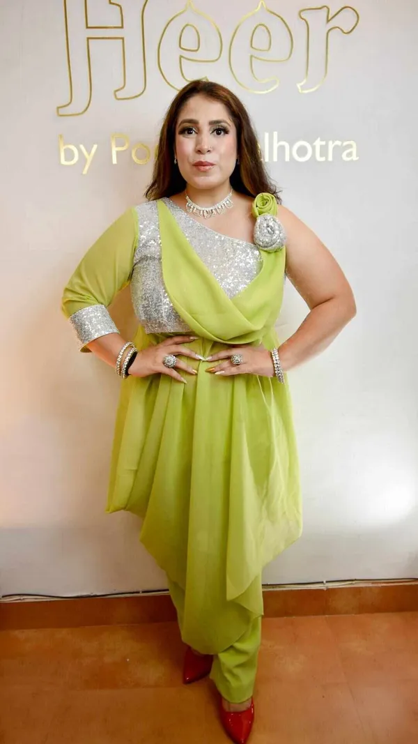 Glamourous_Drape_Dress