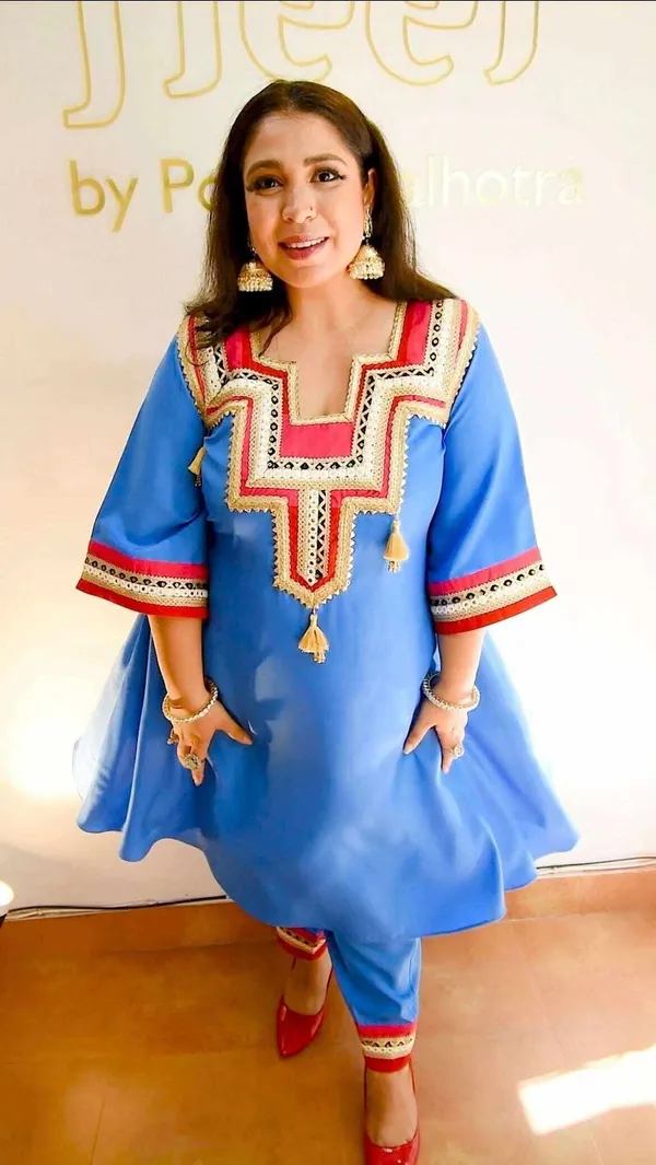 Blue_Suit_With_Lace_Work