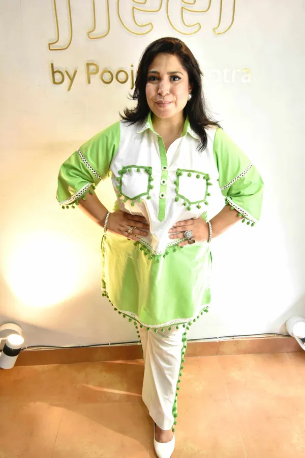 Green_Set_With_White_Polar_Pants