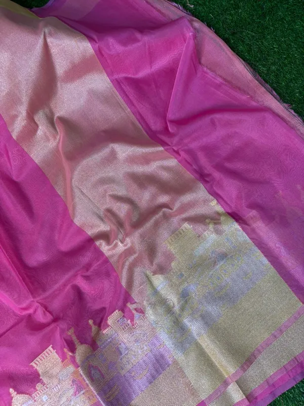 Vibrant_Pink_Georgette_Silk_Saree_With_Golden_Zari_Border