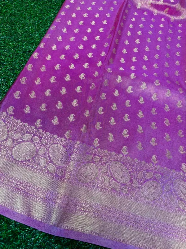 Purple_Breathable_Tissue_Silk_Banarasi_Saree_With_Rich_Pallu_And_Blouse