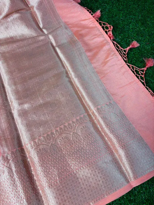 Elegant_Peach_Banarasi_Chinia_Silk_Saree_With_Zari_Work