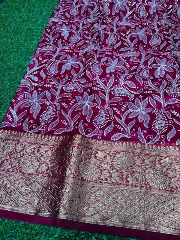 Traditional_Organza_Silk_Chikan_Kari_Work_Banarasi_Saree