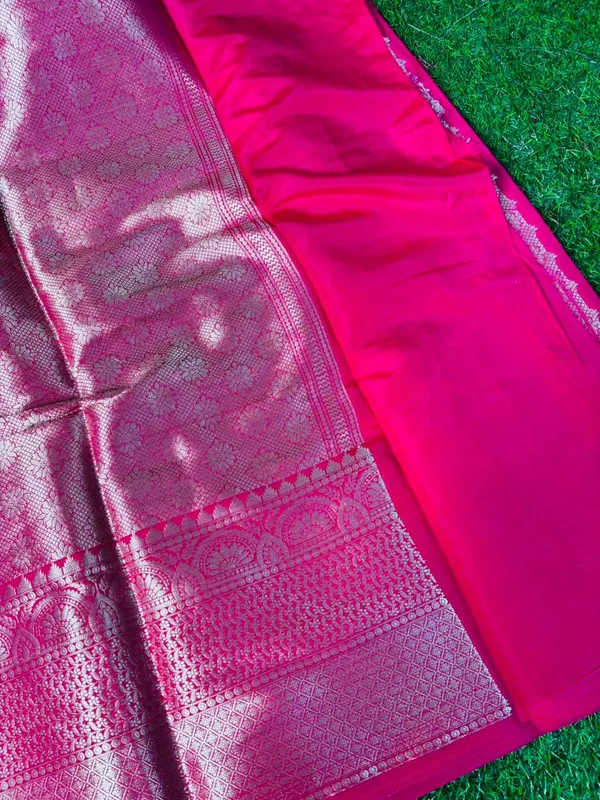 Rani_Pink_Banarasi_Chinia_Silk_Saree_With_Zari_Work