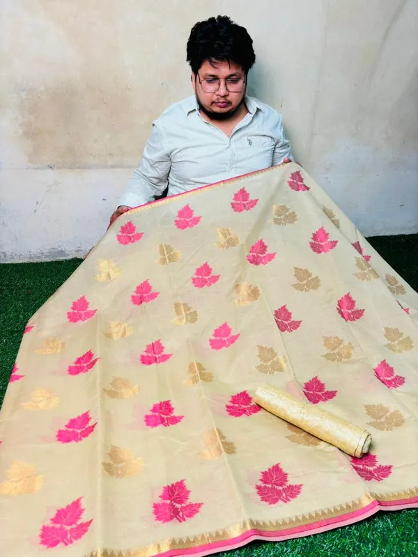 Cream_Banarasi_Cotton_Silk_Saree_With_Woven_Leaf_Motifs_In_Beige_And_Pink