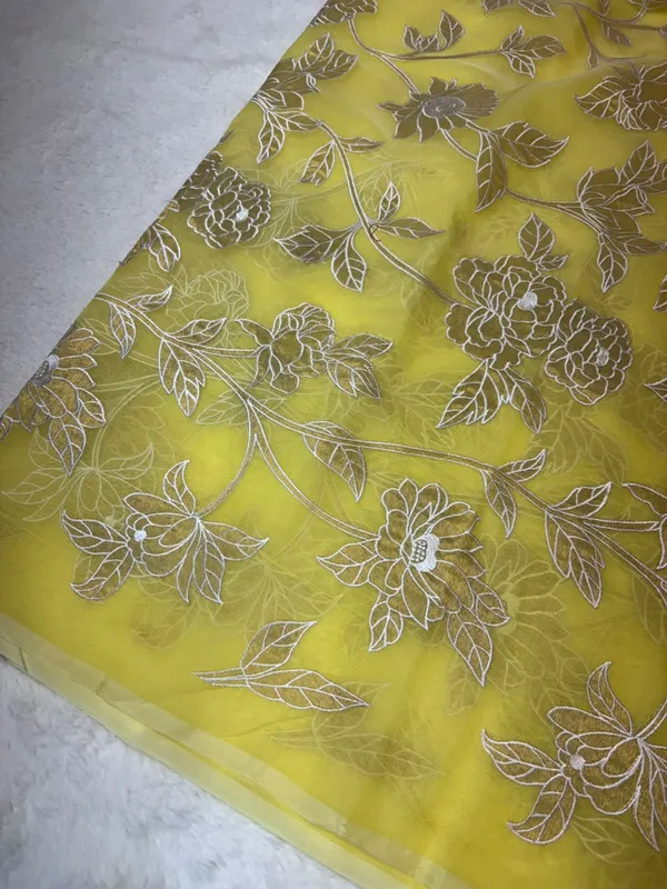 PREMIUM_ORGANZA_SILK_SAREE_WITH_RICH_ZARI_PALLU_AND_TISSUE_APPLIQUE_WORK