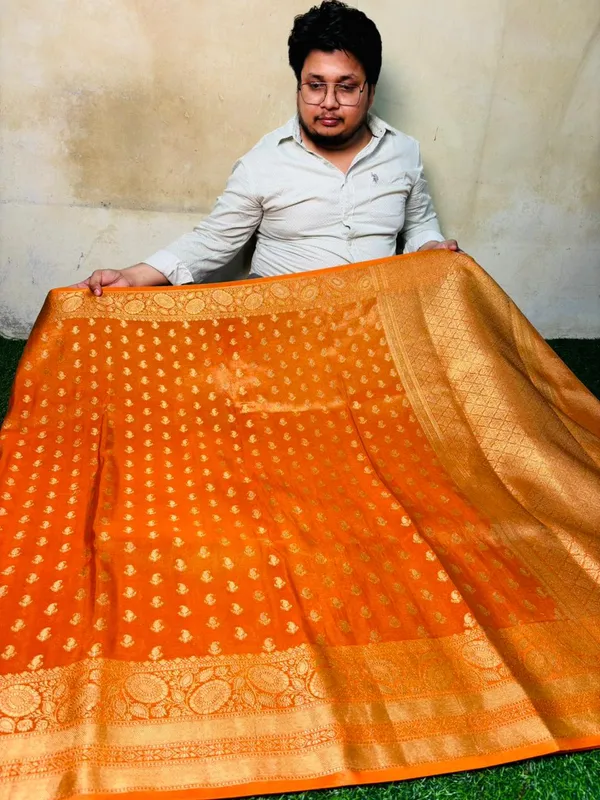 Orange_Breathable_Tissue_Silk_Banarasi_Saree_With_Rich_Pallu_And_Blouse