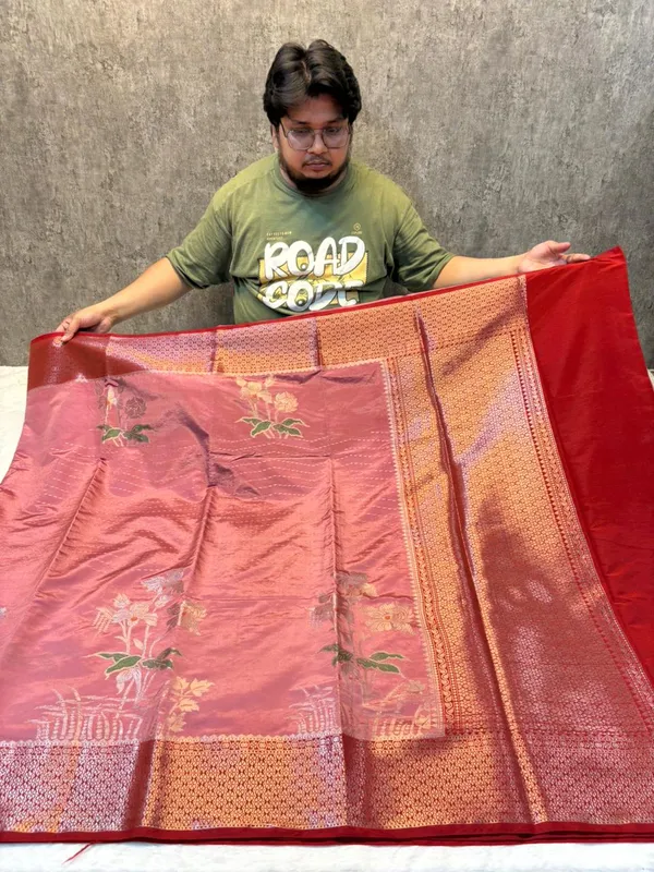 KATAN_SILK_FLORAL_EMBOSSED_MEENAKARI_BANARASI_SAREE