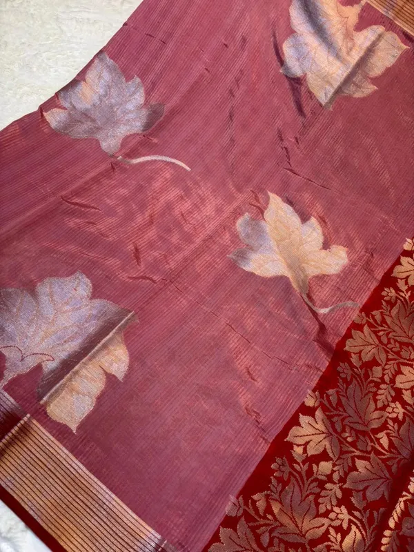 KATAN_SILK_FLORAL_EMBOSSED_MEENAKARI_BANARASI_SAREE