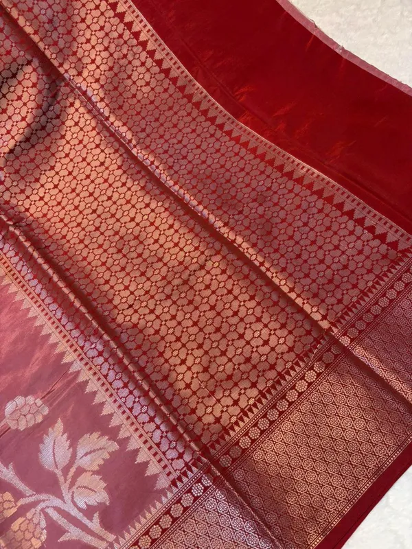 KATAN_SILK_FLORAL_EMBOSSED_MEENAKARI_BANARASI_SAREE