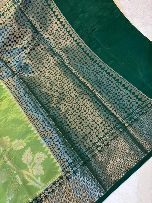 KATAN_SILK_FLORAL_EMBOSSED_MEENAKARI_BANARASI_SAREE