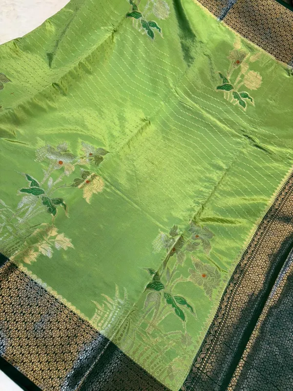 KATAN_SILK_FLORAL_EMBOSSED_MEENAKARI_BANARASI_SAREE