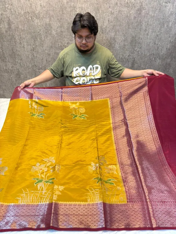 KATAN_SILK_FLORAL_EMBOSSED_MEENAKARI_BANARASI_SAREE