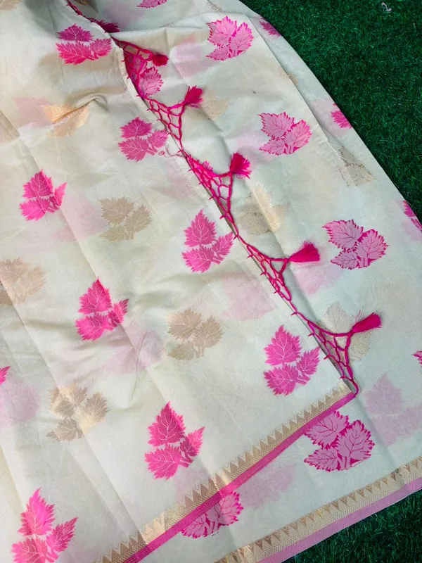Cream_Banarasi_Cotton_Silk_Saree_With_Woven_Leaf_Motifs_In_Beige_And_Pink