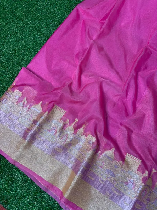 Vibrant_Pink_Georgette_Silk_Saree_With_Golden_Zari_Border