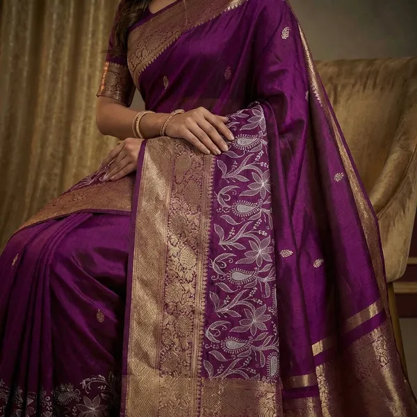 Magenta_Organza_Silk_Chikan_Kari_Work_Banarasi_Saree