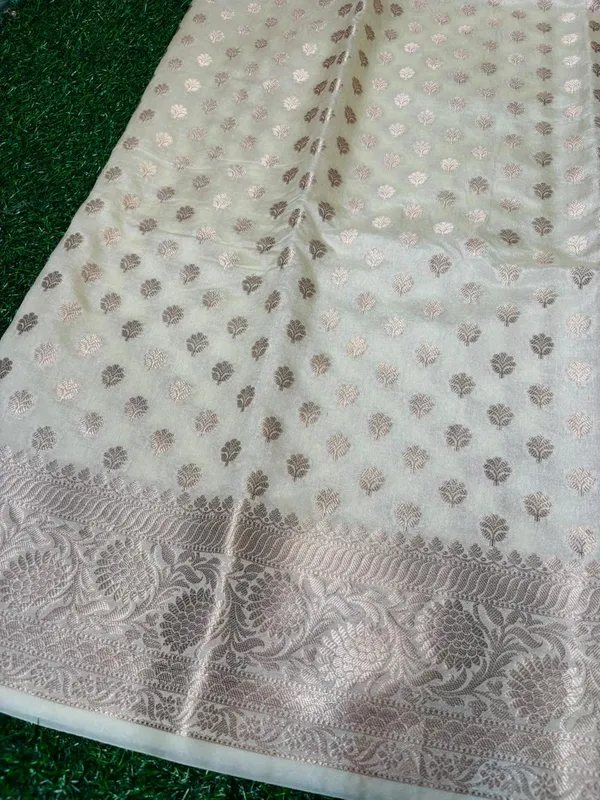 Chinia_Silk_Banarasi_Saree