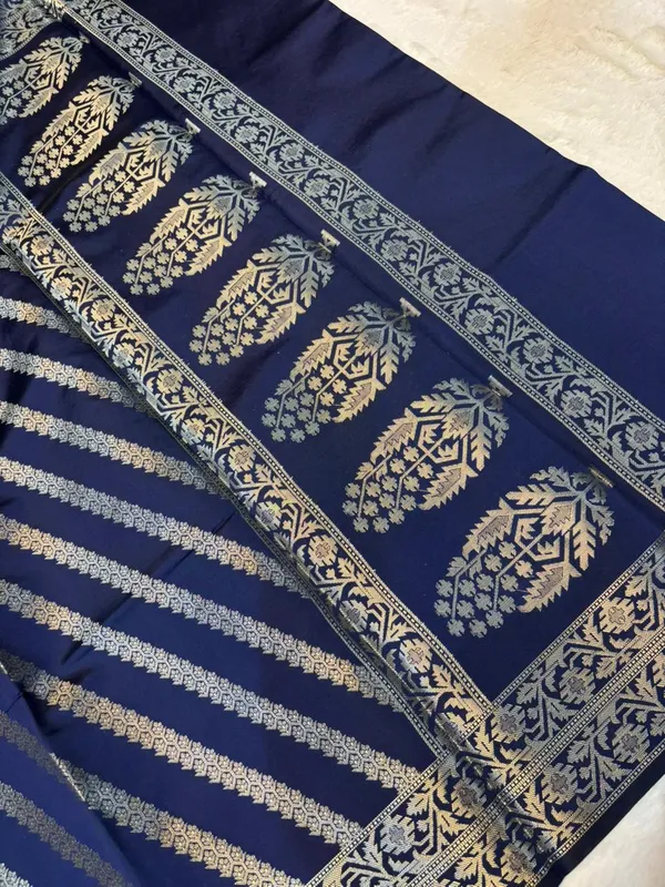 zari_buti_classic_banarasi_soft_silky_patola_saree_with_rich_pallu_and_blouse