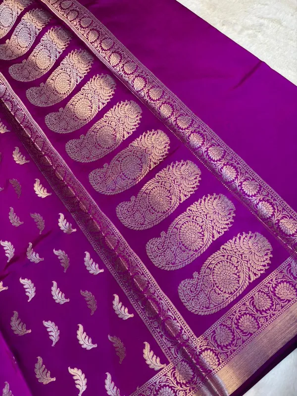 zari_buti_classic_banarasi_soft_silky_patola_saree_with_rich_pallu_and_blouse