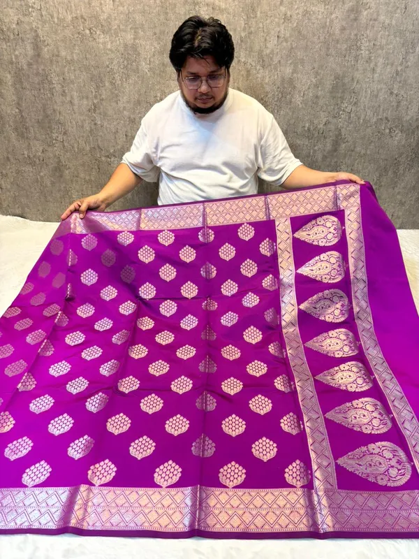 zari_buti_classic_banarasi_soft_silky_patola_saree_with_rich_pallu_and_blouse