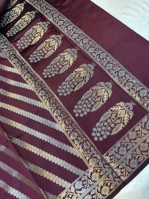 zari_buti_classic_banarasi_soft_silky_patola_saree_with_rich_pallu_and_blouse