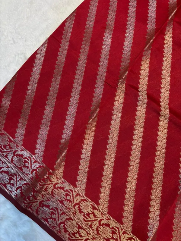 zari_buti_classic_banarasi_soft_silky_patola_saree_with_rich_pallu_and_blouse