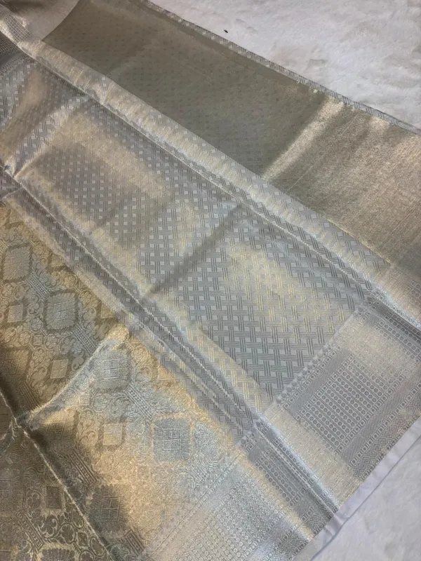 nayanthara_mam_inspired_kanjivaram_tissue_silk_saree