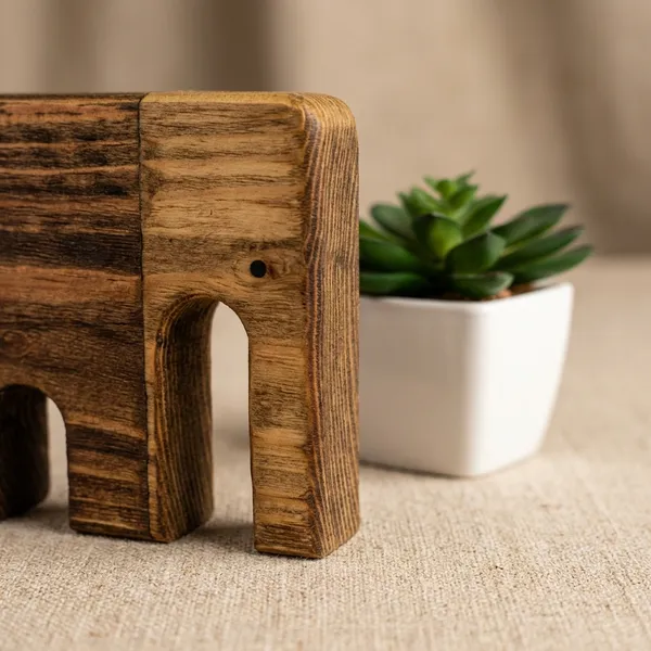Handcrafted_Wooden_Elephant_Showpiece_With_Succulent_Planter
