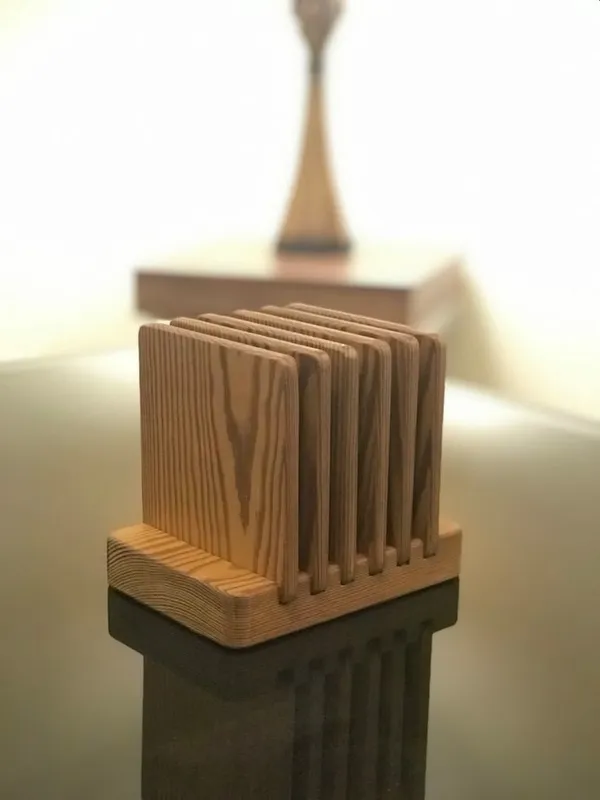 Wooden_Slotted_Vertical_Business_Card_Holder_Stand
