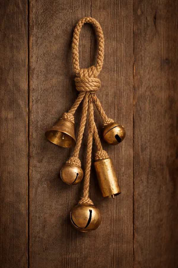 Decorative_Jingle_Bell_Rope_Hanging_With_5_Brass_Bells