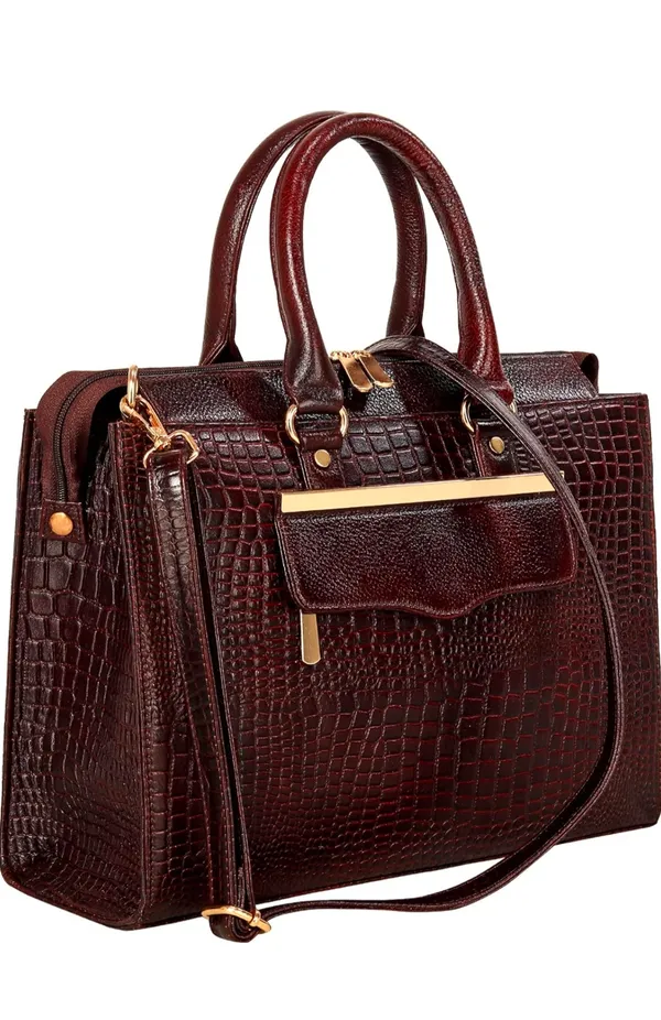 Textured_Burgundy_Handbag_With_Detachable_Shoulder_Strap