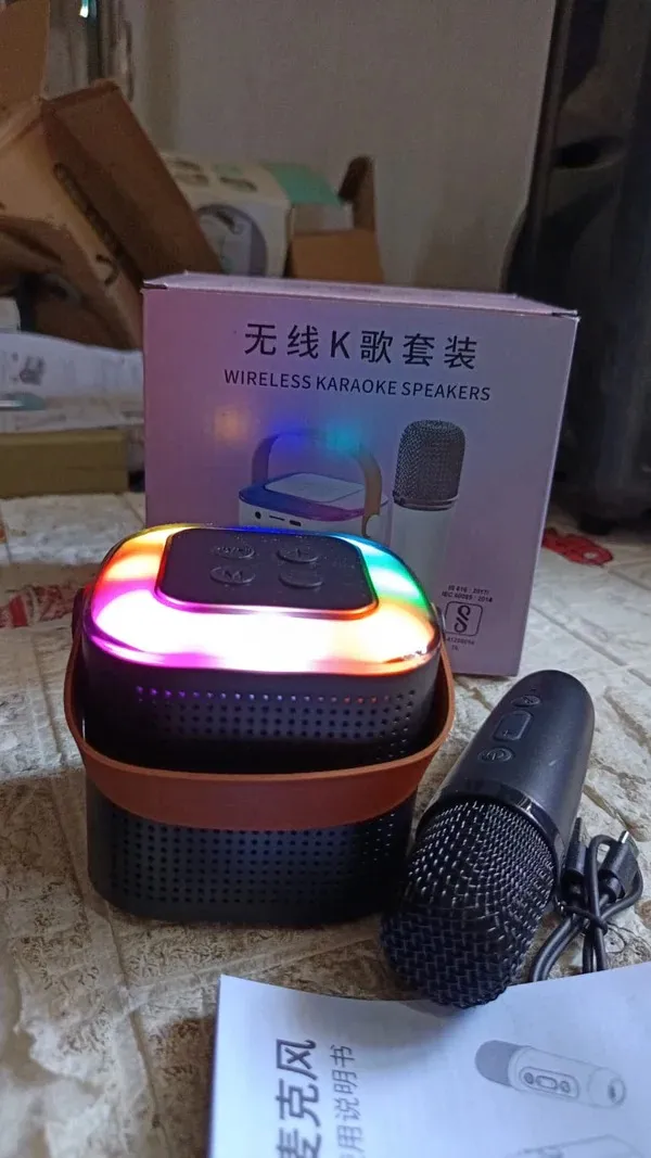 Wireless_Karaoke_Speaker_Set_With_Microphone_And_Rgb_Lights