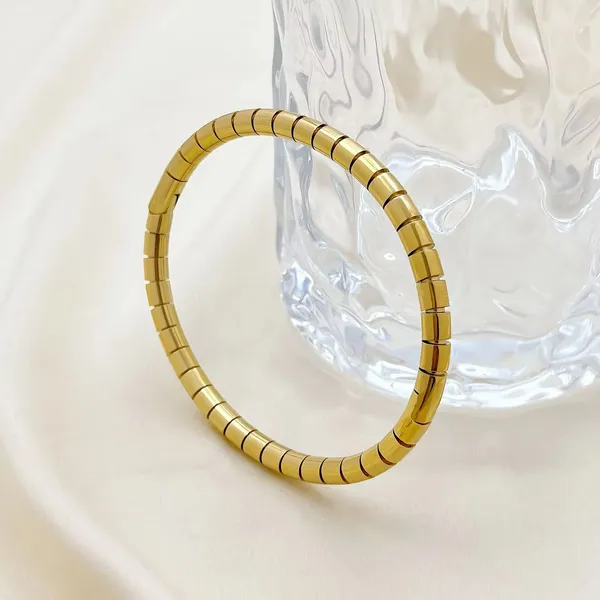 Golden_Stainless_Steel_Round_Bamboo_Wrist_Bracelet_For_Women