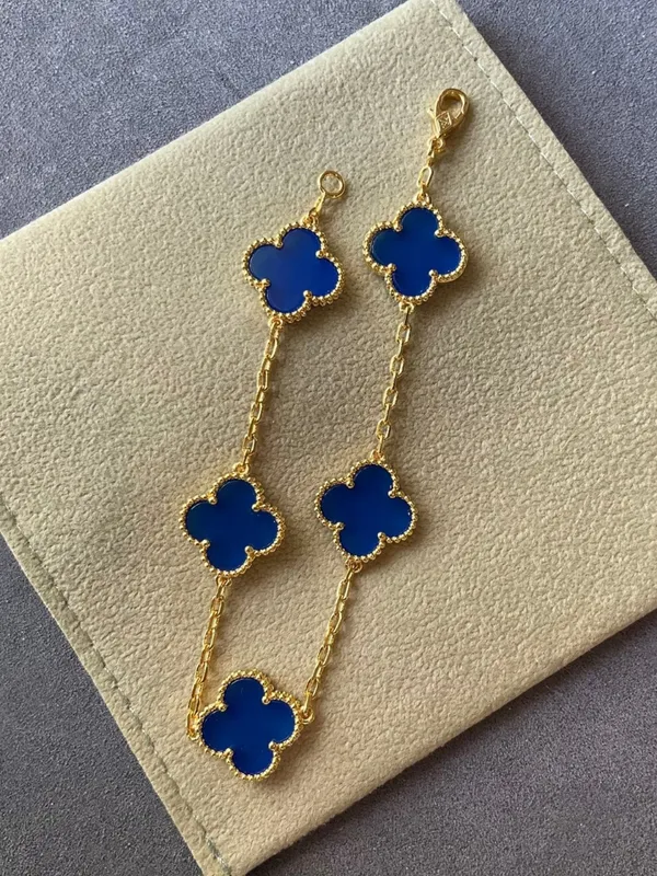 Blue_Stainless_Steel_Stylish_Good_Luck_Charm_Bracelet_For_Women