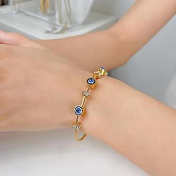 Golden_Stainless_Steel_Elegant_Evil_Eye_Wrist_Bracelet_For_Women